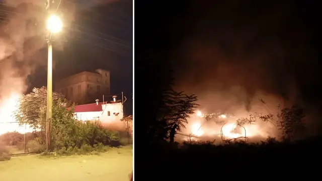 Arsaya bırakılan plastik kasalar yandı