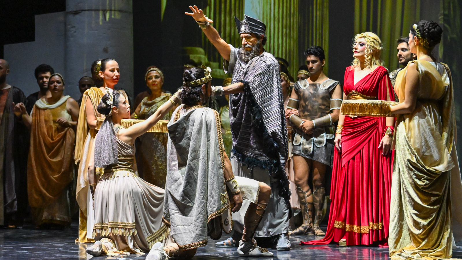 İzmir Devlet Opera ve Balesi sezonu “Troya” ile açtı