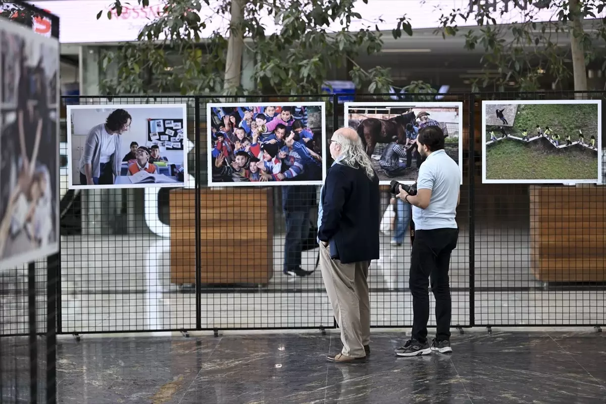 Bakanlar Tekin ve Yumaklı, “Eğitimden Bir Kare” fotoğraf sergisinin açılışına katıldı