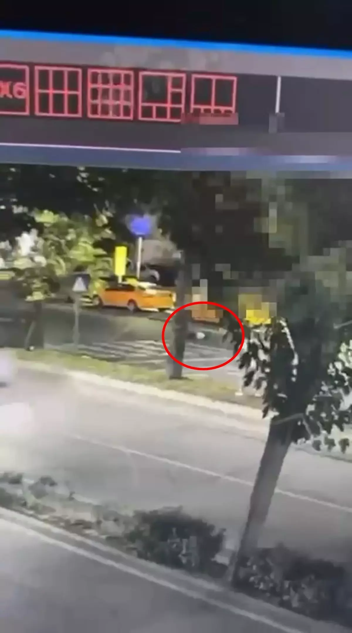 batmanda trafik kazasi fyuDNlbP.jpg